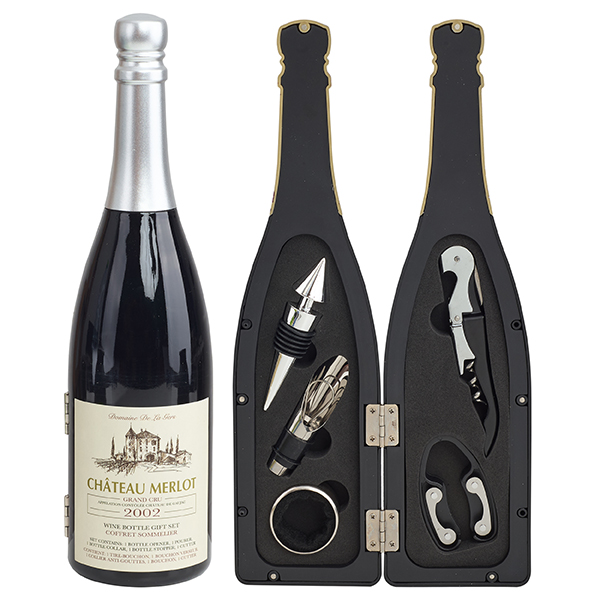 מארז אביזרים 5 חלקים ליין.
המארז כולל:
פותחן/חולץ פקקים.
פיית מזיגה/משפך.
פקק.
טבעת למניעת טפטופים.
סכין קילוף לפקק.