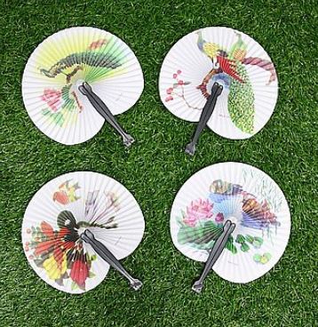 מניפה מיני מצוייר. 