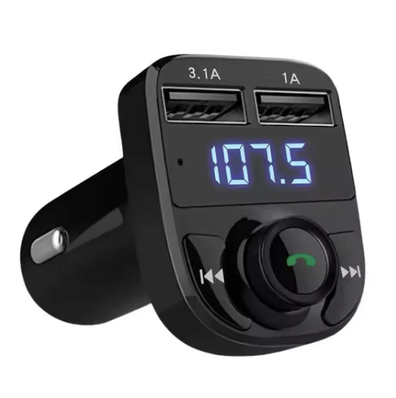 משדר בלוטוס לרכב עם מפצל USB.
משתמש ברדיו של הרכב לשידור. 
מאפשר לחבר את הסמארטפון למערכת ברכב, לרמקולים ועוד.
2 יציאות טעינה USB ,3.1A.
לחצן מענה לשיחה. 
מכוונים תחנה במשדר ואת אותה תחנה ברדיו שברכב. 