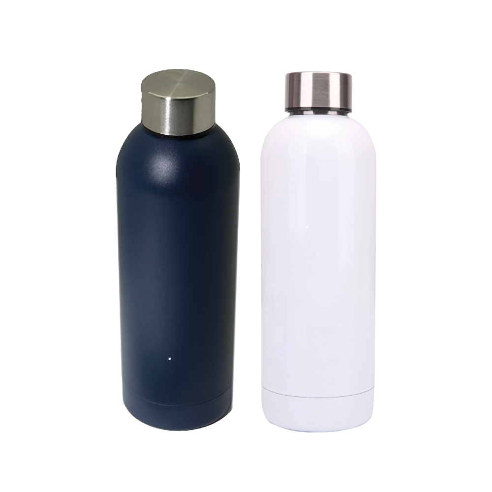 בקבוק נירוסטה תרמי איכותי 500 מ׳׳ל.
דופן כפולה לבידוד.
שומר חום וקור.
