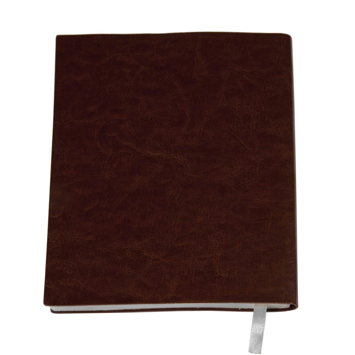 מחברת עסקים 96 דפים בגודל A5 עם כריכת דמוי עור רכה.
כולל סימניה.
גודל: 21x14 ס”מ.