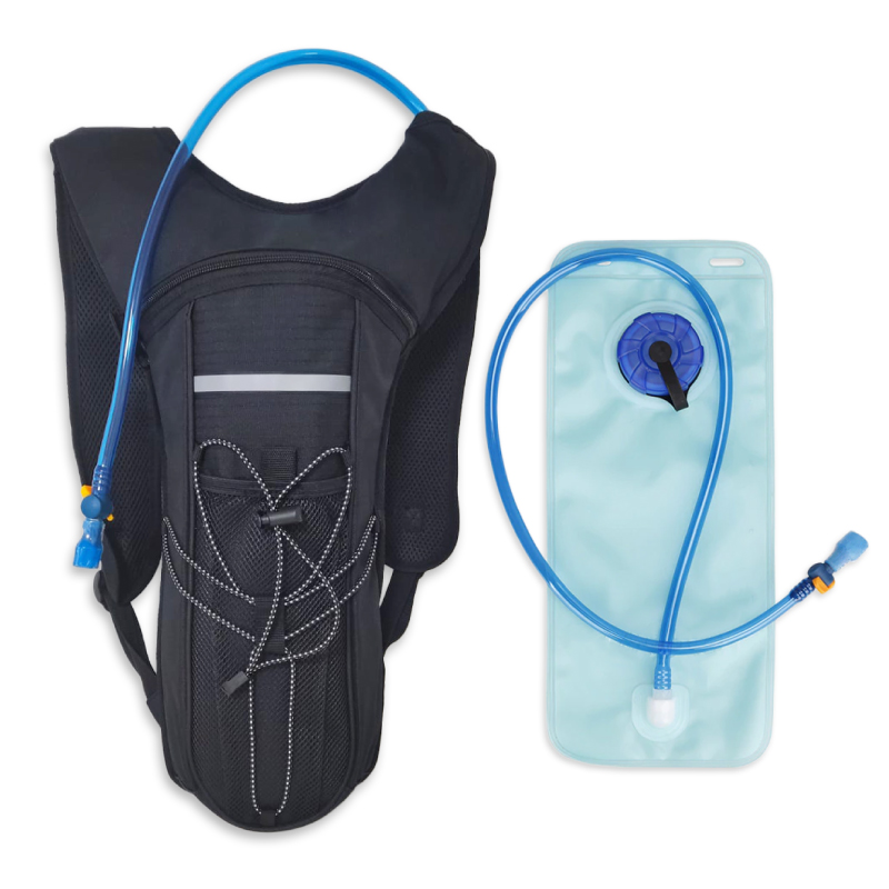 הייק - תיק גב מעוצב עם שקית שתייה 3 ליטר אנטי בקטריאלית וציפוי פנימי כסוף לשמירה על חום קור המים.
2 מחזירי אור קדמיים.
ותא רשת קדמי עם סגירת סקוץ