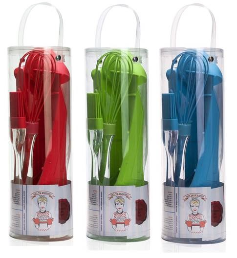 סט אפיה מהודר 12 חלקים העשויים מסיליקון. 
כולל: תבנית, מרית, מברשת, מטרפה, צנתרים, שקית זילוף ועוד. 
עשוי סיליקון איכותי ועמיד לחום.