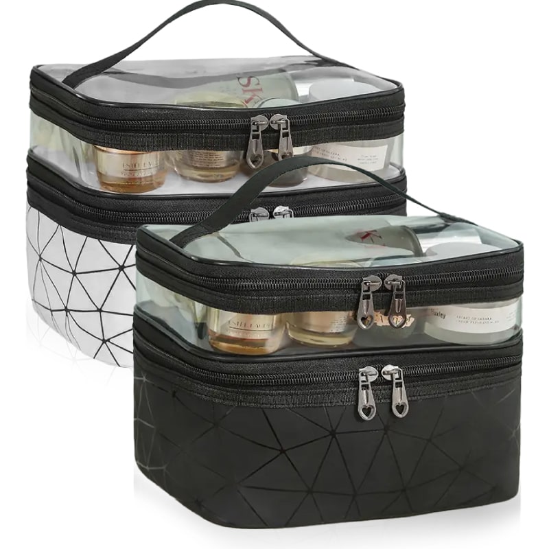 סקארה - תיק רחצה/איפור גדול במיוחד 16x17x23 ס”מ, בעיצוב מודרני יוקרתי. 
תא עליון שקוף מיועד למוצרים קטנים.
תא מרכזי מרווח עם רצועות אלסטיות.
לאחסון מברשות.
עשוי TPU ודמוי עור עמיד למים.