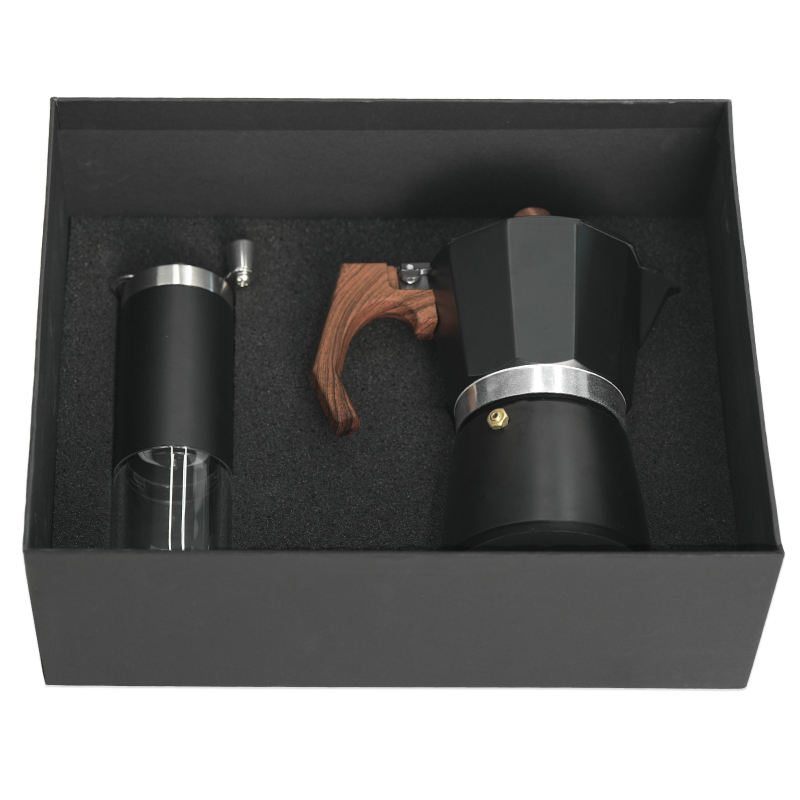 בריסטה - סט מושלם לאוהבי הקפה להכנת קפה עשיר בארומה
ומנעד הטעמים מודגש במיוחד.
בעיצוב מוקפד ומדויק המעשיר כל מטבח.
הסט כולל:
מקינטה איכותית עשויה נירוסטה 300 מ