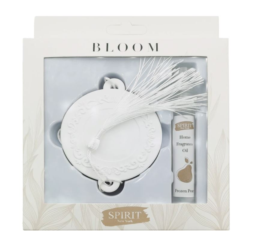 בלום - אבן ריחנית לרכב מבית SPIRIT New York.
מארז הכולל תליון אבן מיוחד ותמצית בושם להתזה המעניק ניחוח נפלא שממלא את הרכב והופך כל נסיעה למהנה במיוחד. 