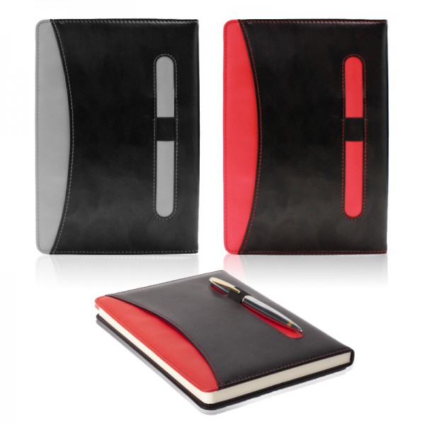 תזה - מחברת מהודרת דמוי עור גודל A5.  
עם מקום לעט ותא חיצוני. 
96 דף. 