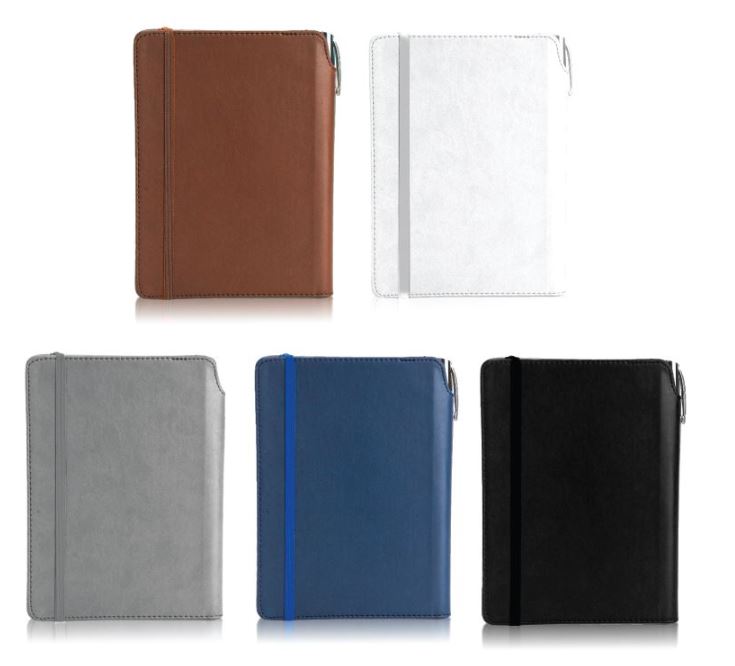 וויקפדיה - מחברת גודל A5 דמוי עור סגירת גומי, כיס מסמכים, סימניה ומקום לעט.
108 דף. 