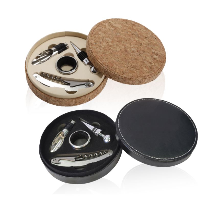 שאטו - מארז מעוצב עם 4 אביזרי יין.
קוטר 14.5 ס