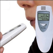 מטרו - מד לבדיקת רמת ריכוז האלכוהול. דיגיטלי.
הריכוז נמדד ע