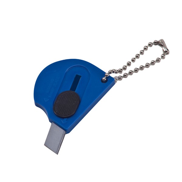 הייק - מחזיק מפתחות עם סכין חיתוך יפנית קפיצית.
