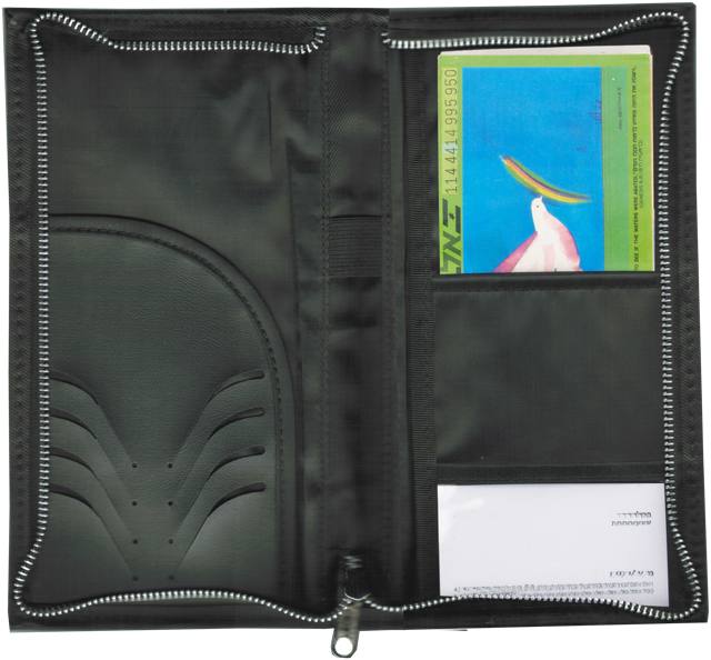 אקזיט - ארנק לכרטיסי טיסה, דרכון, כרטיסי ביקור, בד ניילון. כולל נרתיק לטלפון תואם עם טבעת D.