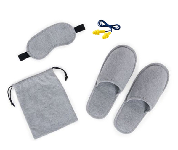 סט לנסיעות וטיסות רלקס: 
כיסוי עיניים + אטמי אוזניים + כפכפים + תיק נשיאה. 
100% כותנה.

סט שיתן לכם את השלווה הנדרשת למנוחה מושלמת.