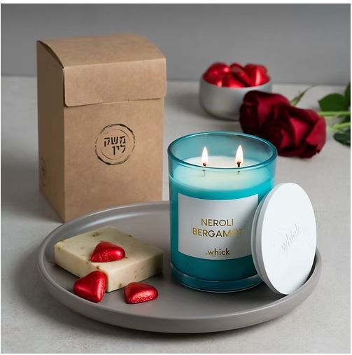 מארז סבון טבעי -  
מארז מתנה בעיצוב טבעי 10.8x16.5 ס