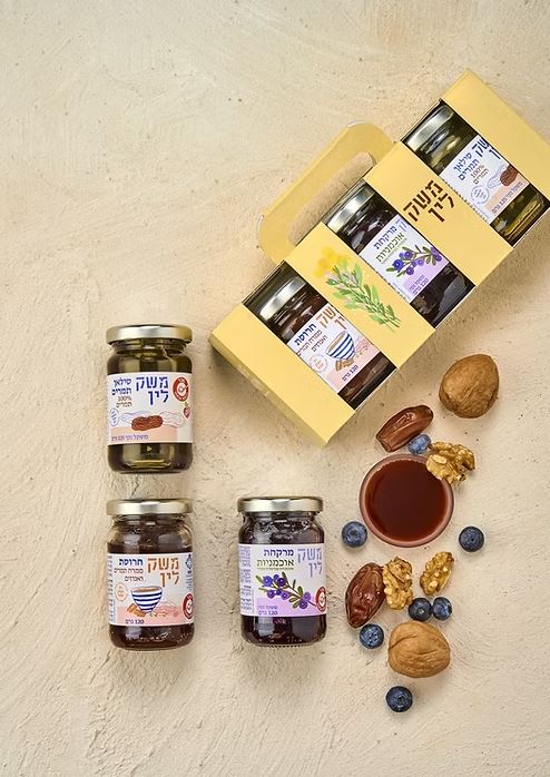 מארז אזוב - 
מארז חלוניות עם ידית נשיאה 22x4.5x8.5 ס