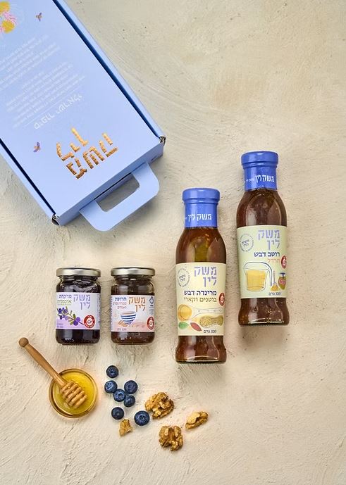 מארז לוטם - 
מזוודת שי מאויירת 30x16 ס