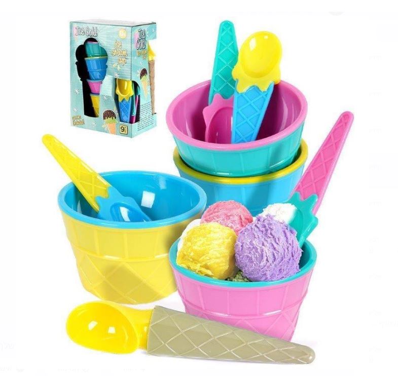 סט קיץ לגלידה FUN ICE.
9 חלקים צבעוניים בעיצוב וופל – 4 קערות, 4 כפיות וכף גלידה תואמת.
למסיבת קיץ, לפיקניק או לפינוק ביתי מתוק במיוחד.