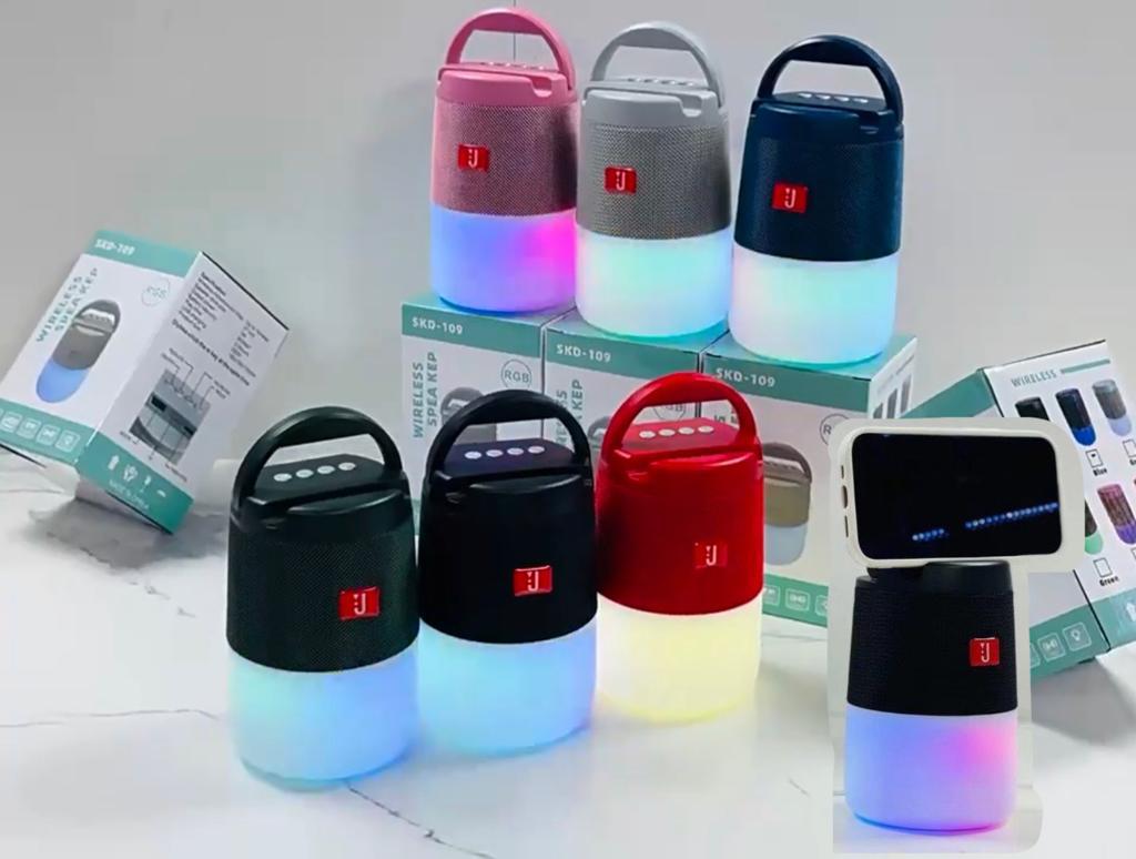 רמקול בלוטוס איכותי עששית מנורת שולחן, משולב תאורה.  