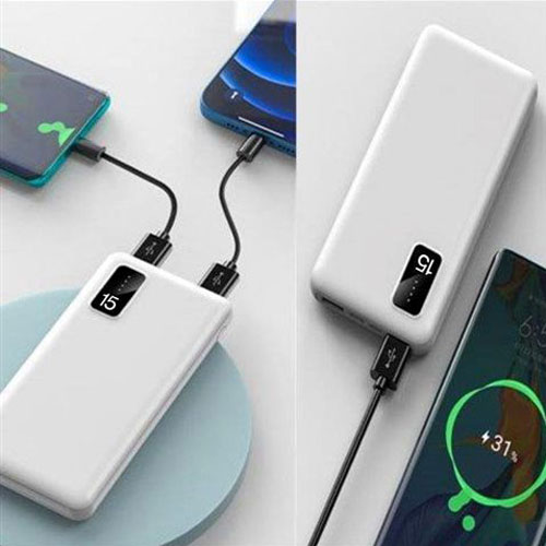 סוללת גיבוי 15000mah שתי כניסות USB + TYPE C
נוריות חיווי. 
בנוסף כבל צמה.
