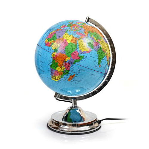 גלובוס דקורטיבי מפת העולם בעברית עם תאורה. 
קוטר 20 ס