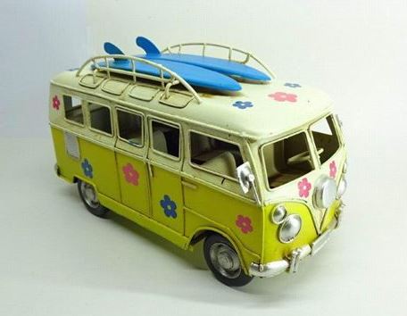 ואן רטרו.
גודל: 25 ס