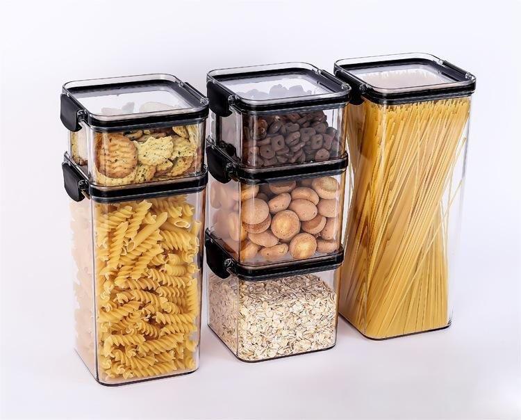 סט 6 קופסאות אחסון לאוכל. 
סט קופסאות שקופות בעיצוב מודרני עם מכסה אטום לשמירה על טריות המזון. 
אידיאלי לאחסון קמחים, קטניות, פסטות ועוד.
