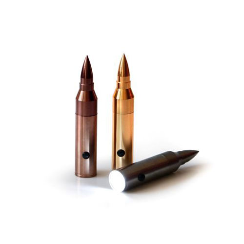 פנס לד צורת קליע מתכתי, עם נורות LED. 
קל לנשיאה. 