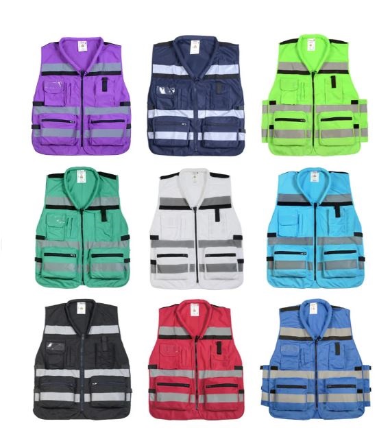 אפוד עבודה זוהר - ווסט זוהר מנהלים.
פסים מחזירי אור.
one size.
כיס בחזה עם סגירת צמדן.
כיס חזה נוסף עם תג שם וסגירת קלפה.
שני כיסי מותן עם סגירת רוכסן.
כיס רוכסן מאחור.
צמדנים בצדדים.
מקום לעטים.
סגירת רוכסן.
משקל בד 120 גר