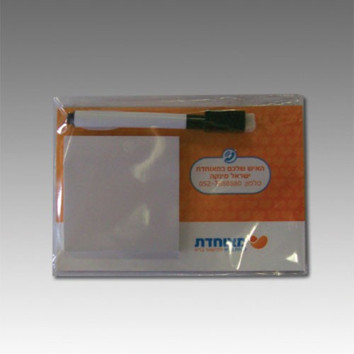 פנקס בלוק ממו מוצמד למגנט פרוצס למקרר. 
הכולל 35 פתקיות, עשוי נייר נטול עץ.