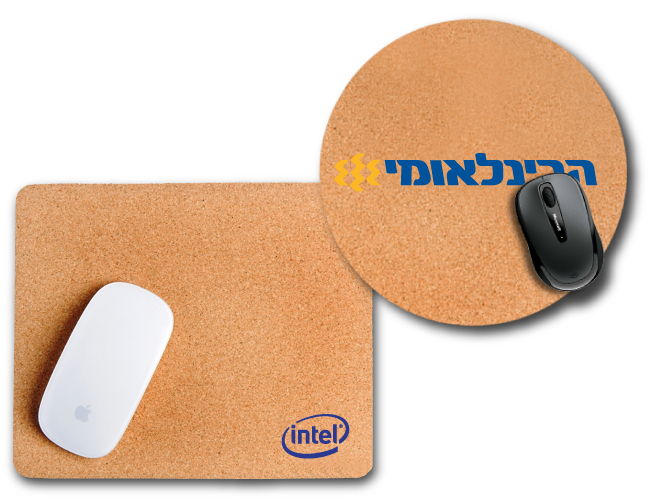 פד עכבר עשוי שעם.
מגיע בצורת עיגול או מלבן עם פינות מעגולות.
פד עגול - קוטר 19 ס