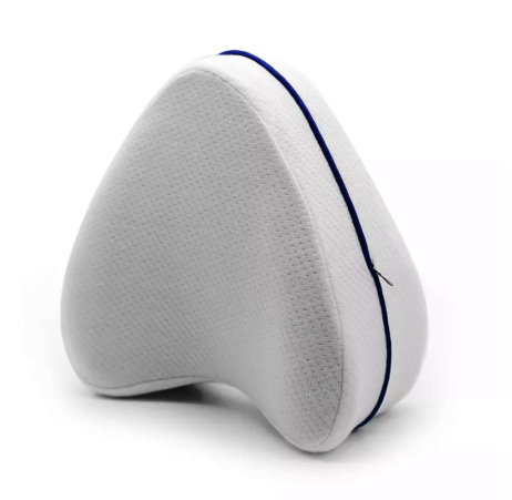 כרית לרגליים לשינה ויסקו – כרית תמיכה לברכיים. 
כרית אורטופדית מיוחדת עובי 13 ס”מ, 22x22 ס”מ, העשויה מויסקו/MEMORY FOAM. 
הכרית מספקת תמיכה מושלמת ונוחות מקסימלית ומתאימה את עצמה בדיוק למבנה הברכיים. 
הכיסוי נשלף וניתן לשטיפה. 
הכרית מומלצת עבור נשים בהריון. 