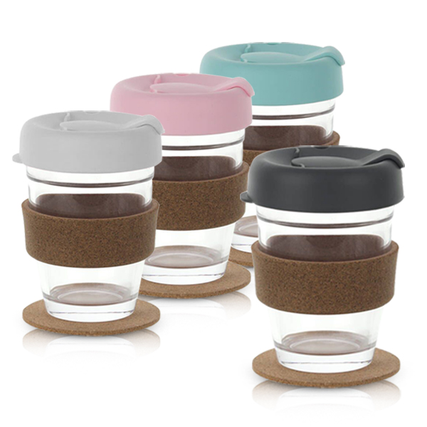 כוס שתיה זכוכית בעיצוב יוקרתי, משולבת עם חבק שעם המעניק בידוד נעים ואחיזה נוחה.  
קיבולת 350 מ