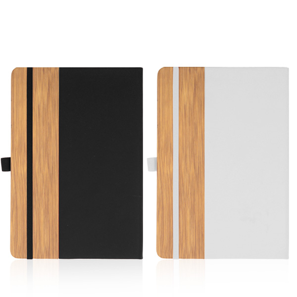 פיורבוק - מחברת A5 כריכה קשה. 
בעיצוב במבוק ודמוי עור. 
סגירת גומי ומקום לעט. 