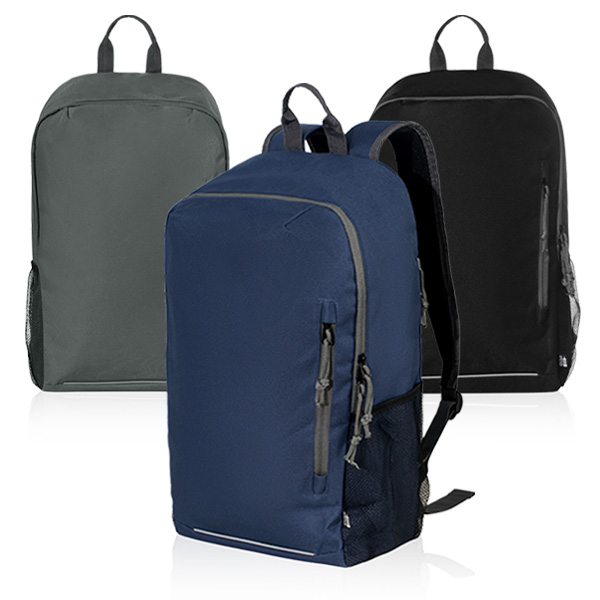 "טריילז" -  תיק גב אקולוגי מעוצב 50x28x19 ס"מ. 
עשוי מאריג RPET ממוחזר מבקבוקי פלסטיק ממוחזרים.
כתפיות מרופדות וגב אורטופדי עם קליפס אבטוח על הכתפיות.
תא פנימי מרופד למחשב.
תא מרכזי גדול, כיס קדמי ותא אחורי נסתר.
2 תאי רשת בכל צד לבקבוק.