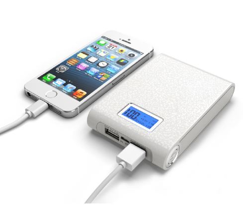 פאוור בנק צג דיגיטלי עם סוללת ליתיום 10000MAH.
מידות: 11x7.5 ס