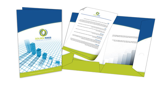 שני כיסים מהצד.  
מידות הפולדר 30x22 ס