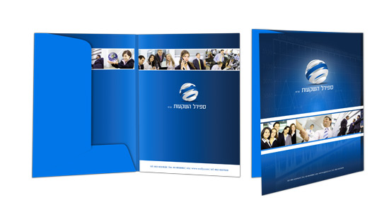 כיס רחב עם שדרה. 
מידות הפולדר 31x21.5 ס