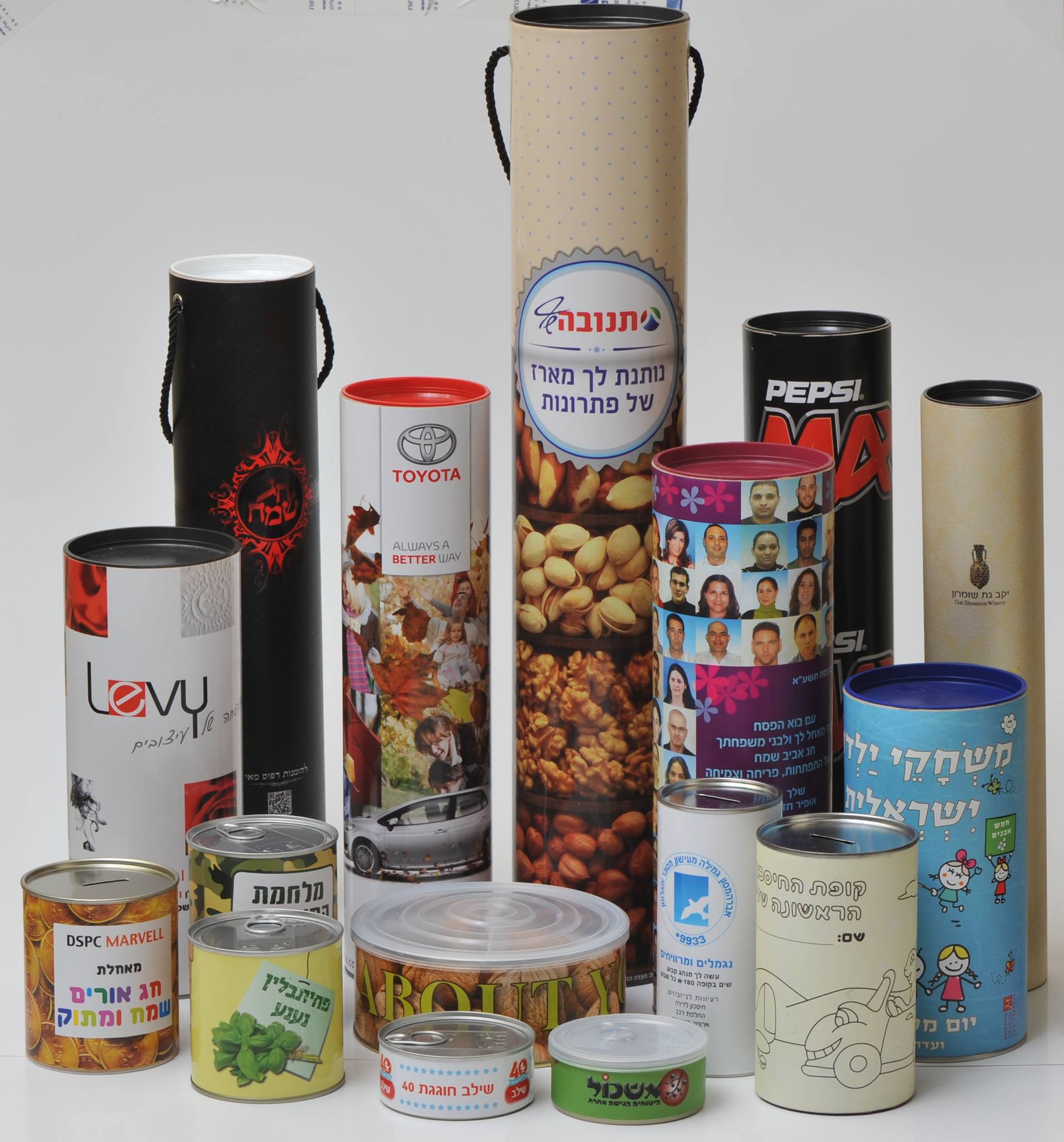 מתנות בקופסה בגדלים וצורות שונות.
מותאמות אישית.