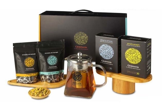 מארז זהבן המכיל: 
קנקן זכוכית סרמוני 750 מ