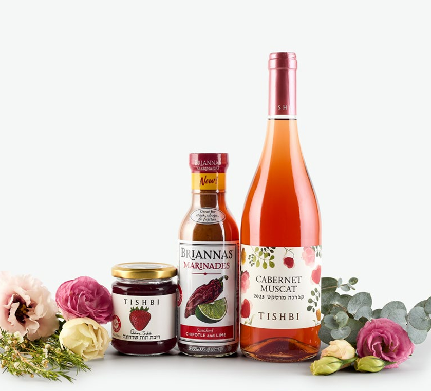 מארז הכולל: 
יין קברנה מוסקט.
מרינדה/רוטב של חברת בריאנס (297 מ