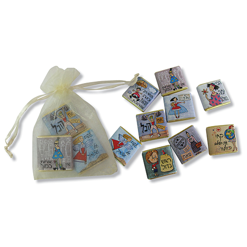 3 נפוליטנים בשקית אורגנזה. 
מידת הנפוליטן: 3.4×3.5 ס