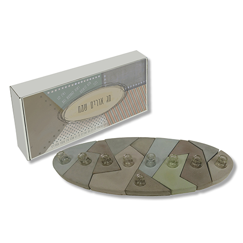 תרומה לקהילה - חנוכית בטון 12 חלקים 12.5×31.5 ס