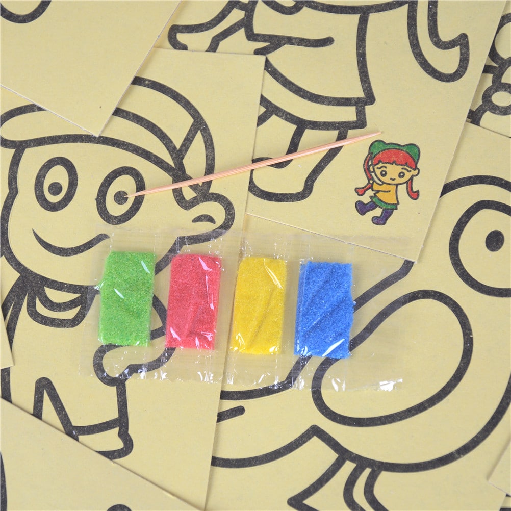 תמונות חול
לוח בצבע צהוב. בנוי מחלקים קטנים. יש דבק שמקלפים ואז מפזרים חול צבעוני בהתאם לתמונה