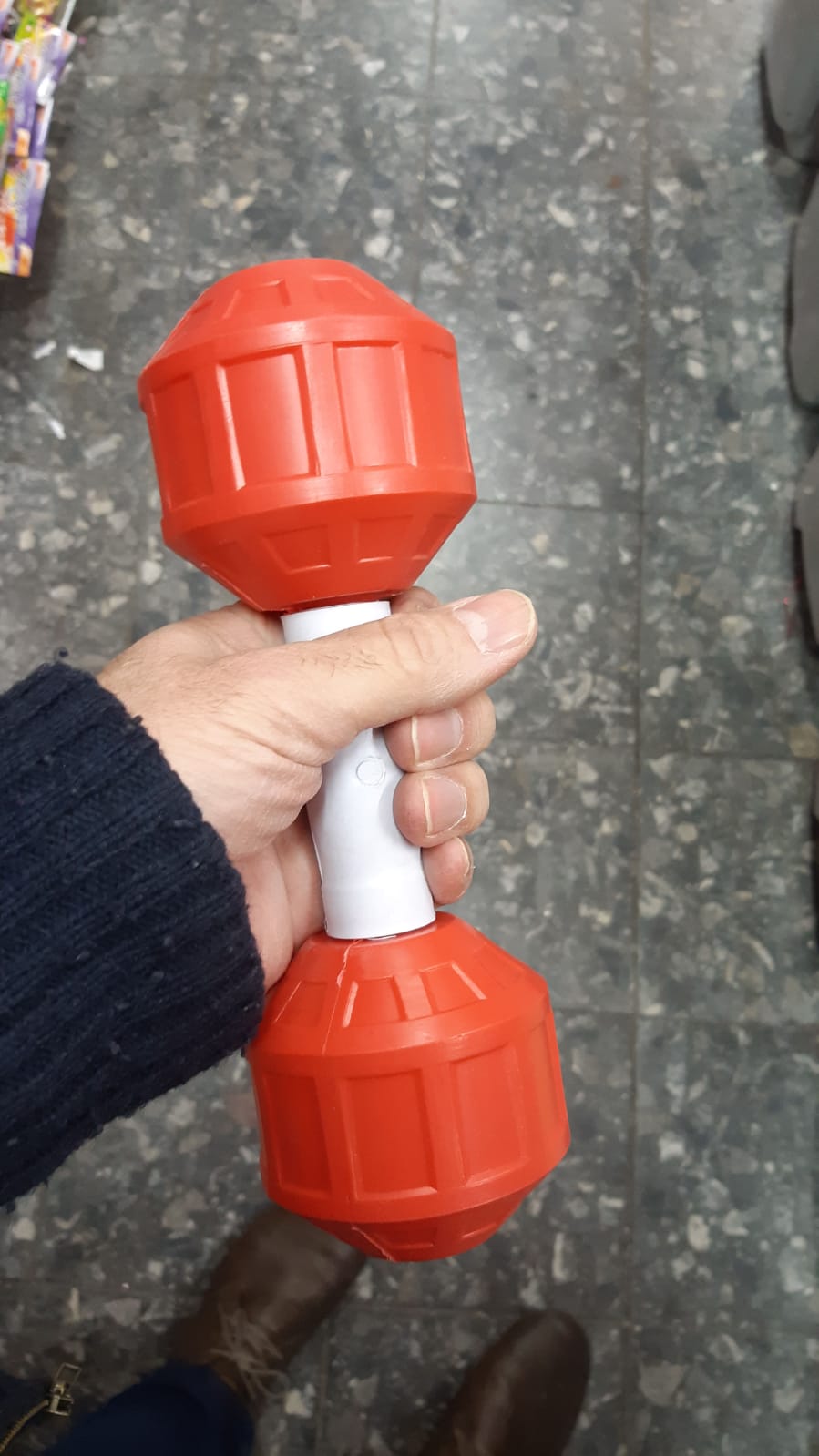 משקולת למילוי.
משקולת חלולה אפשרי למלא חול